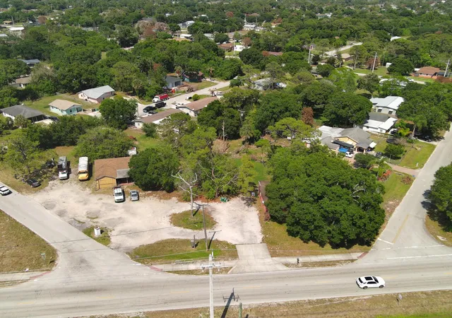 Photo 3 of Single family home for sale at 902 Angle Rd, Fort Pierce, FL 34947 | MLS# B26027982 | Listing updated on 2026-09-23