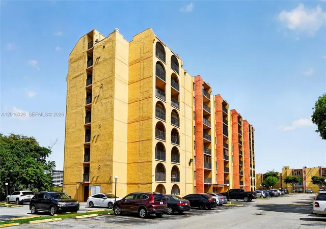 2nd image of 4801 Nw 7Th St #810, Miami, FL 33126 | MLS# A12018328