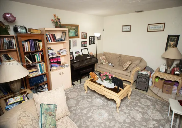 2nd image of 1100 Ne 160th Ter, North Miami Beach, FL 33162 | MLS# A12018186