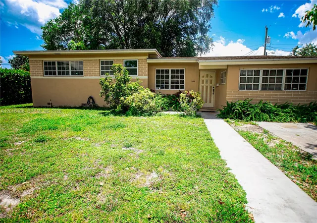 4th image of 1100 Ne 160Th Ter, North Miami Beach, FL 33162 | MLS# A12018186