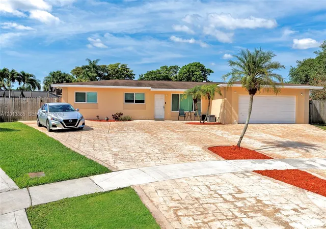 2nd image of 1600 Nw 120th Ave, Pembroke Pines, FL 33026 | MLS# A12013885