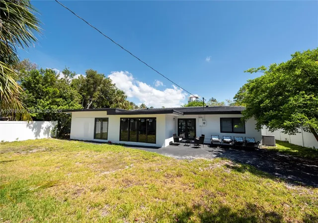 Homes for sale in Fort Lauderdale, FL | 2308 Se 18 St, Fort Lauderdale, FL 33316 | MLS# A12018500