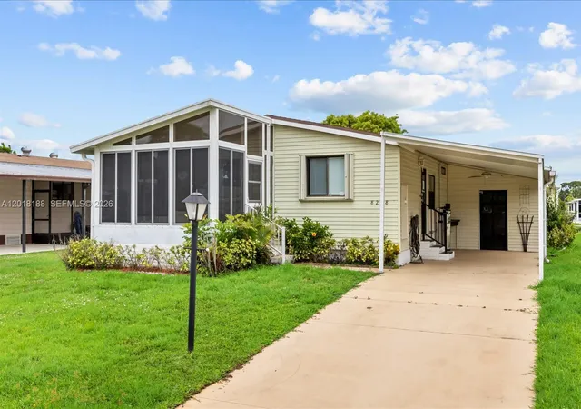 43rd image of 8208 W Bitterbush Ln, Port St Lucie, FL 34952 | MLS# A12018188
