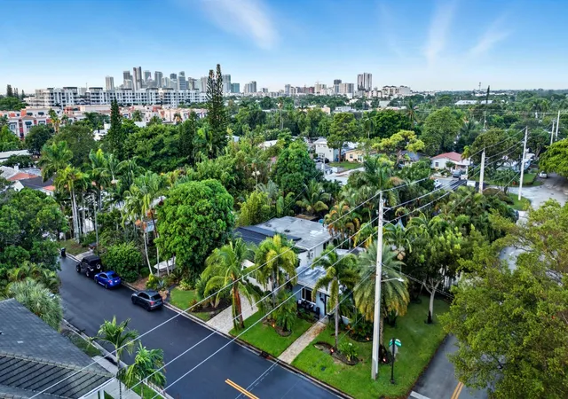 Homes for sale in Fort Lauderdale, FL | 1145 Ne 17th Way, Fort Lauderdale, FL 33304 | Houzeo