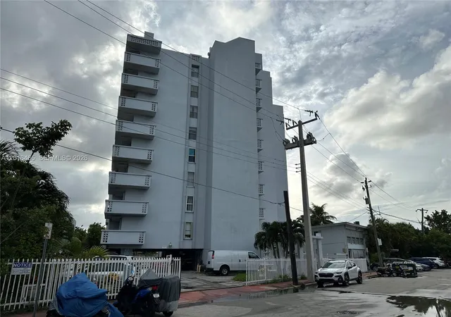 16th image of 7118 Bonita Dr #305, Miami Beach, FL 33141 | MLS# A12018465