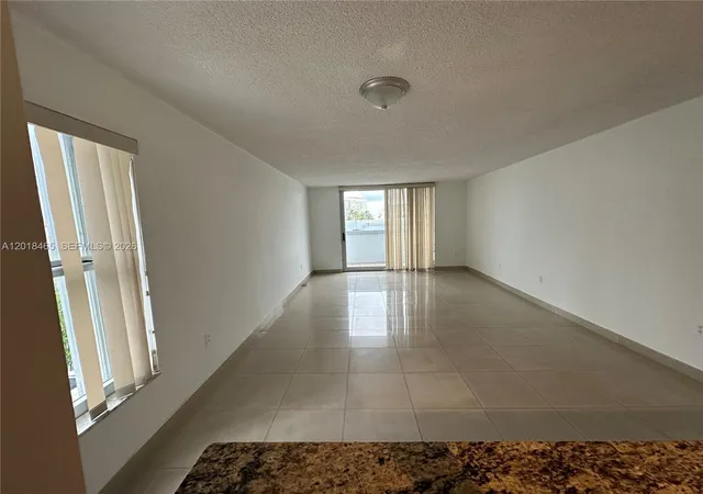 4th image of 7118 Bonita Dr #305, Miami Beach, FL 33141 | MLS# A12018465