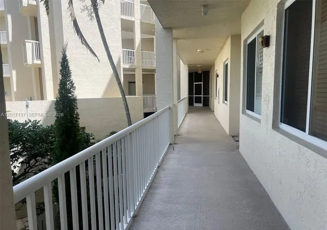 Homes for sale in Pompano Beach, FL | 3500 Oaks Clubhouse Dr, Pompano Beach, FL 33069