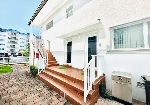 25th image of 3751 Ne 170th St #4, North Miami Beach, FL 33160 | MLS# A12018832