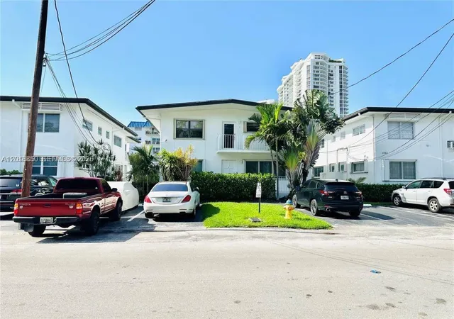 24th image of 3751 Ne 170th St #2, North Miami Beach, FL 33160 | MLS# A12018850