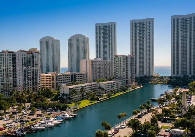 4th image of 500 Bayview Dr #1421, Sunny Isles Beach, FL 33160 | MLS# A12018825