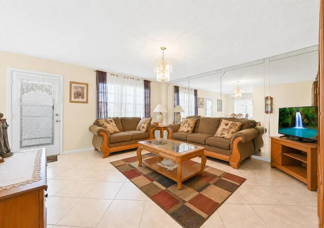 2nd image of 507 Normandy K, Delray Beach, FL 33484 | MLS# B26028339