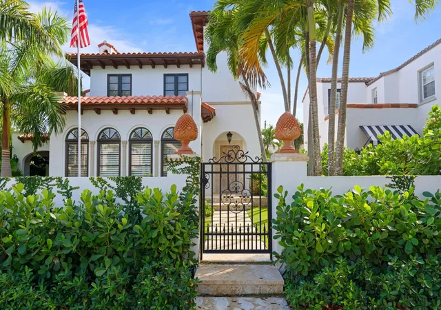 1st image of 112 Roosevelt Pl, West Palm Beach, FL 33405 | MLS# B26028377