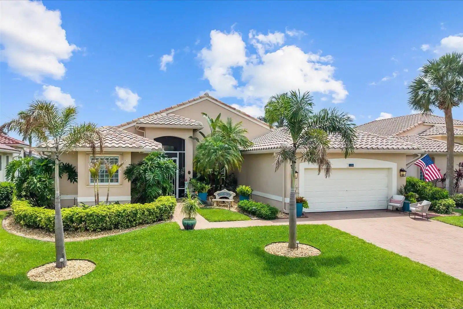 Photo 1 of Single family home for sale at 482 Nw Blue Lake Dr, Port Saint Lucie, FL 34986 | MLS# B26028427 | Listing updated on 2026-10-23
