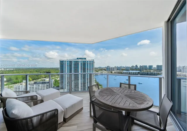 2nd image of 17111 Biscayne Blvd #2107, Aventura, FL 33160 | MLS# A12014185
