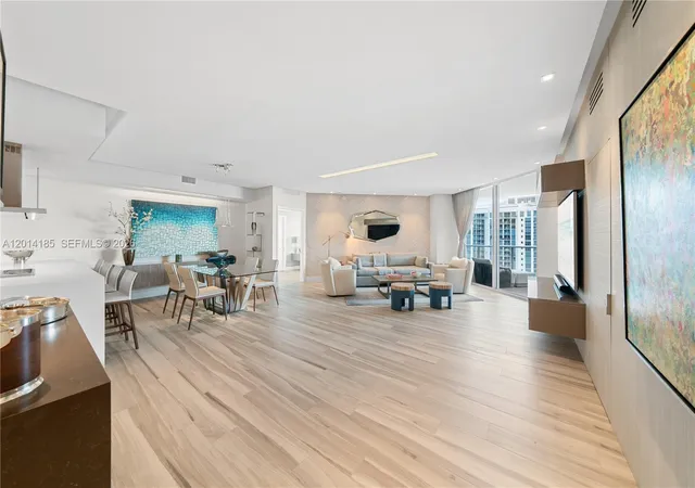5th image of 17111 Biscayne Blvd #2107, Aventura, FL 33160 | MLS# A12014185