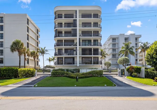 Photo 1 of Condo for sale at 4000 S Ocean Blvd #104, Palm Beach, FL 33480 | MLS# B26028627 | Listing updated on 2026-10-07