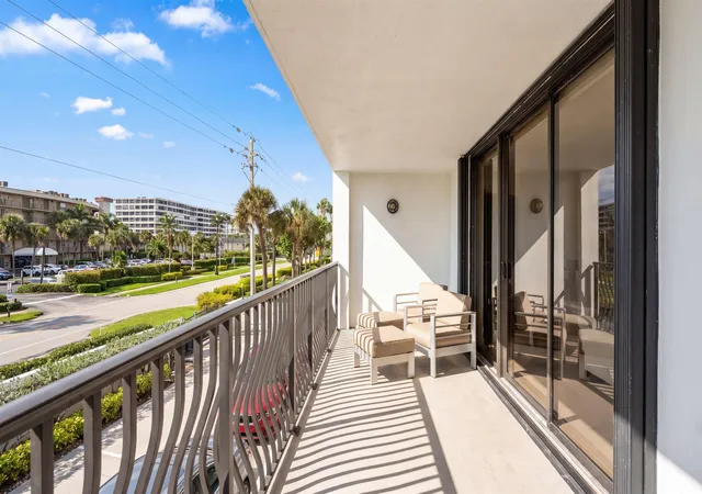 Photo 3 of Condo for sale at 4000 S Ocean Blvd #104, Palm Beach, FL 33480 | MLS# B26028627 | Listing updated on 2026-10-07