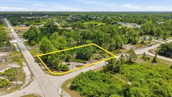 Photo 1 of Land for sale at 911 Sterling, Lehigh Acres, FL 33974 | MLS# A12019105 | Listing updated on 2026-10-30