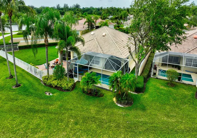 Photo 3 of Sale Pending at 3023 Verdmont Ln, Wellington, FL 33414 | MLS# B26028677 | Listing updated on 2026-09-09
