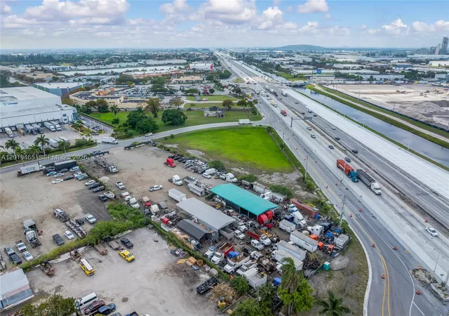 Homes for sale in Hialeah Gardens, FL | 13800 Nw 112Th Ave, Hialeah Gardens, FL 33018 | MLS# A12019465