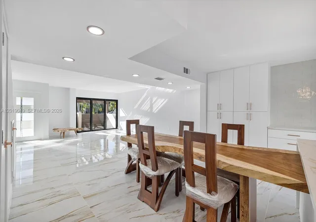 2nd image of 16449 Ne 26th Ave #16, North Miami Beach, FL 33160 | MLS# A12019049