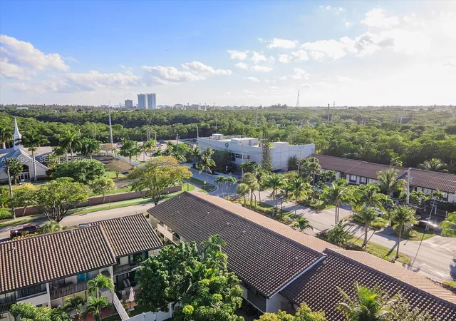 41st image of 16449 Ne 26th Ave #16, North Miami Beach, FL 33160 | MLS# A12019049