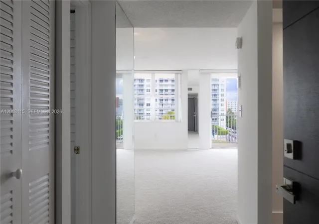 2nd image of 2851 Ne 183Rd St #504E, Aventura, FL 33160 | MLS# A12018115