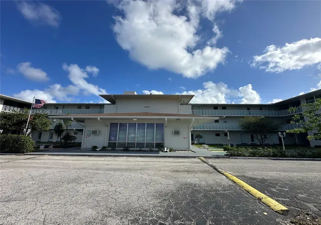 Homes for sale in Pompano Beach, FL | 1050 E Sample Rd, Pompano Beach, FL 33064
