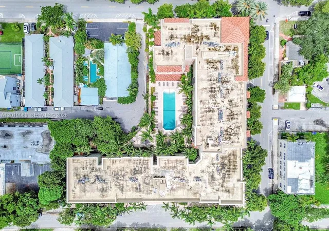2nd image of 1900 Van Buren St, Hollywood, FL 33020