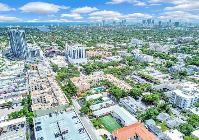 5th image of 1900 Van Buren St, Hollywood, FL 33020