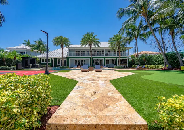 Photo 3 of Mansion for sale at 4130 Ne 31st Avenue, Lighthouse Point, FL 33064 | MLS# B26028407 | Listing updated on 2026-10-06