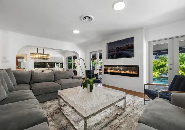 Photo 3 of Single family home for sale at 325 Coconut Isle Dr, Fort Lauderdale, FL 33301 | MLS# B26028514 | Listing updated on 2026-10-08