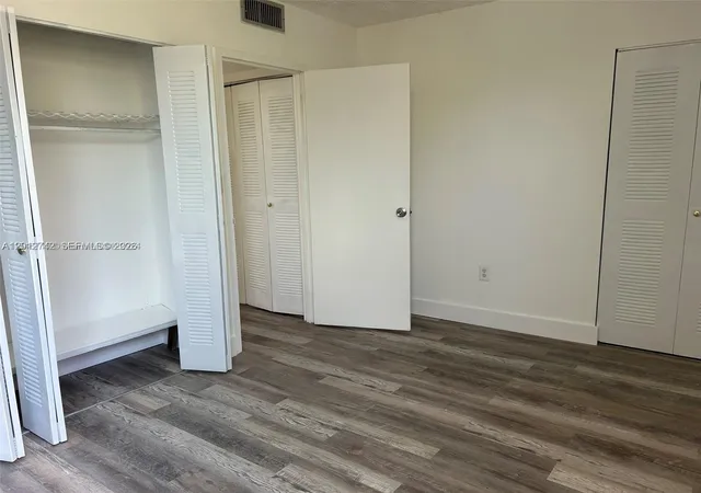 3rd image of 6133 Sw 69Th St #38, South Miami, FL 33143 | MLS# A12012742