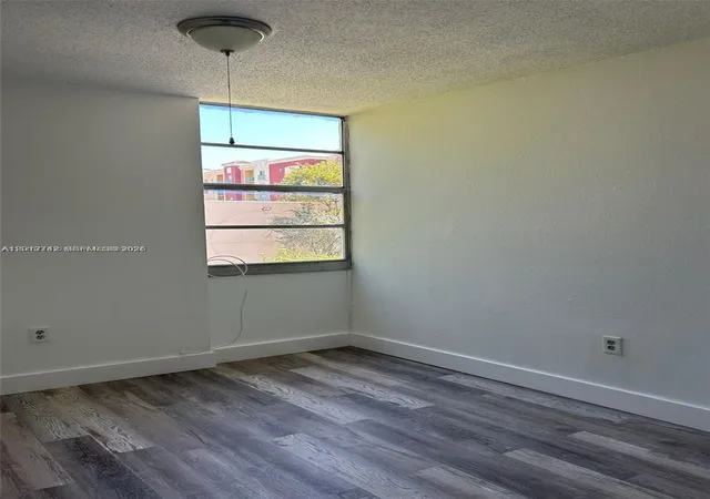 4th image of 6133 Sw 69Th St #38, South Miami, FL 33143 | MLS# A12012742
