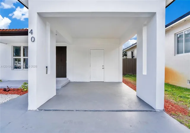 2nd image of 40 Se 3rd Ter, Dania, FL 33004 | MLS# A12019602