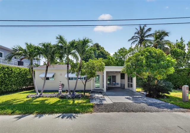 5th image of 8 Ocean View Blvd, Key Largo, FL 33037 | MLS# A12019642