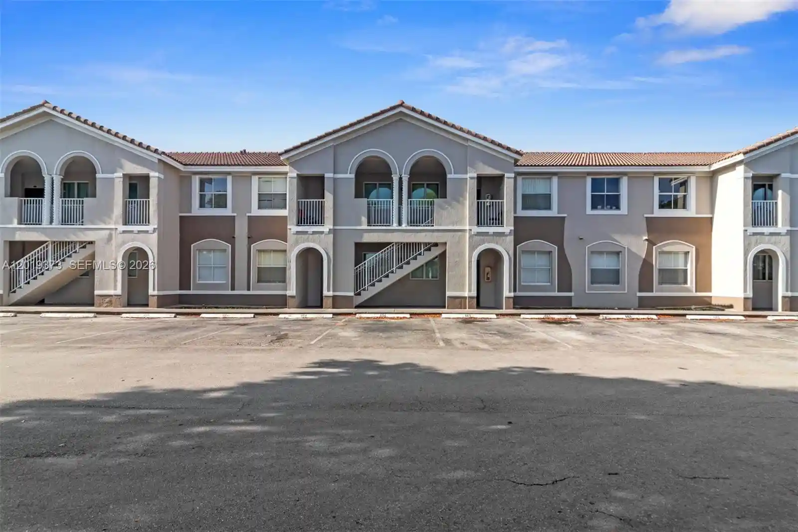 Listing Photo 1 - Condo for sale in 1568 Se 26Th St located at 1568 Se 26Th St, Homestead, FL 33035 - Unit #203