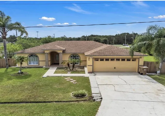 Photo 1 of Single family home for sale at 34 Bradford Ct, Kissimmee, FL 34758 | MLS# B26028927 | Listing updated on 2026-09-23
