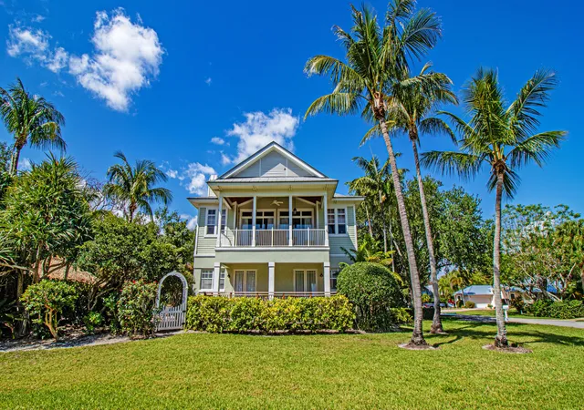Photo 1 of Single family home for sale at 5592 SE Reef Way, Stuart, FL 34997 | MLS# B26028952 | Listing updated on 2026-10-07