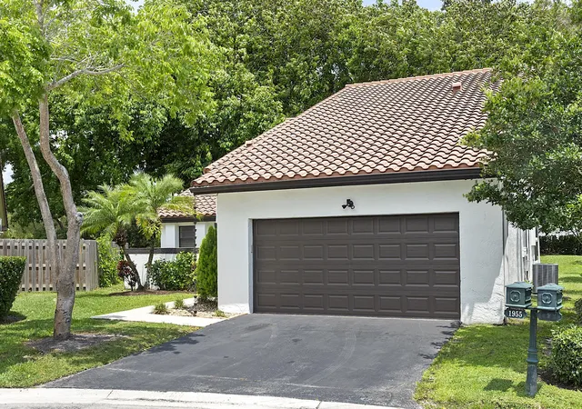 Homes for sale in Weston, FL | 1955 Sacramento, Weston, FL 33326 | MLS# B26029113