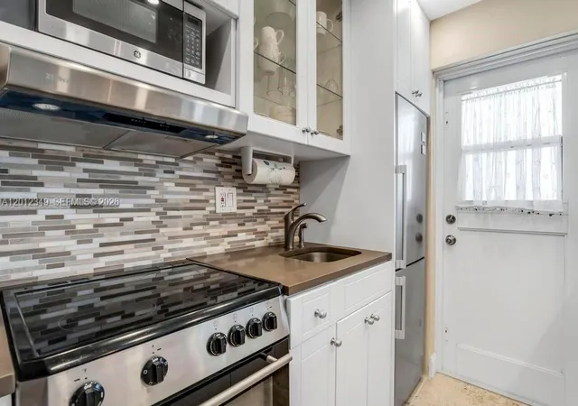 5th image of 901 S Surf Rd #404, Hollywood, FL 33019 | MLS# A12012349