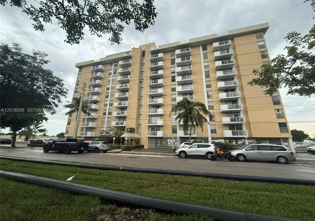 1st image of 2020 Ne 135Th St #503, North Miami, FL 33181 | MLS# A12018556