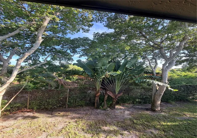 Homes for sale in Deerfield Beach, FL | 588 Trace Circle, Deerfield Beach, FL 33441 | Houzeo