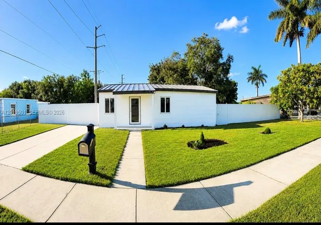 Homes for sale in Miami Gardens, FL | 1881 Nw 157th St, Miami Gardens, FL 33054 | MLS# A12019501