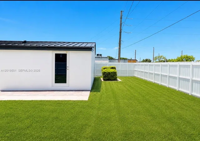 Homes for sale in Miami Gardens, FL | 1881 Nw 157th St, Miami Gardens, FL 33054 | MLS# A12019501
