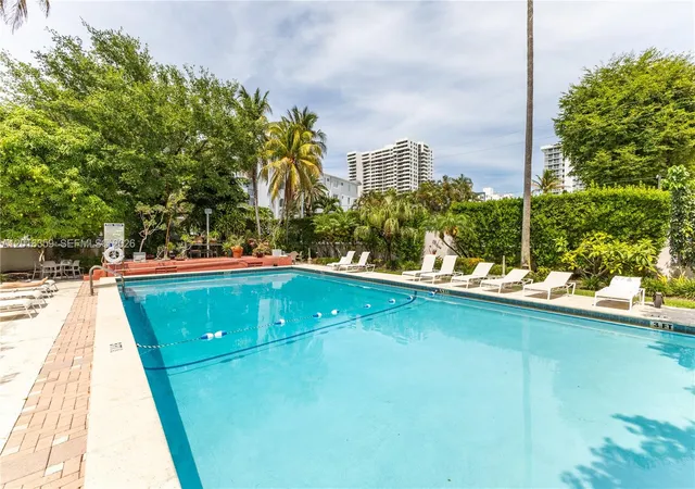 2nd image of 255 W 24Th St #432, Miami Beach, FL 33140 | MLS# A12016359
