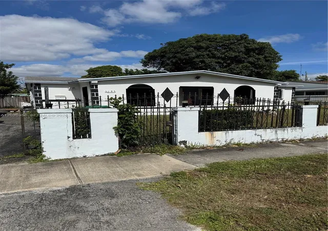Homes for sale in Miami Gardens, FL | 1251 Nw 190th St, Miami Gardens, FL 33169 | MLS# A12020355