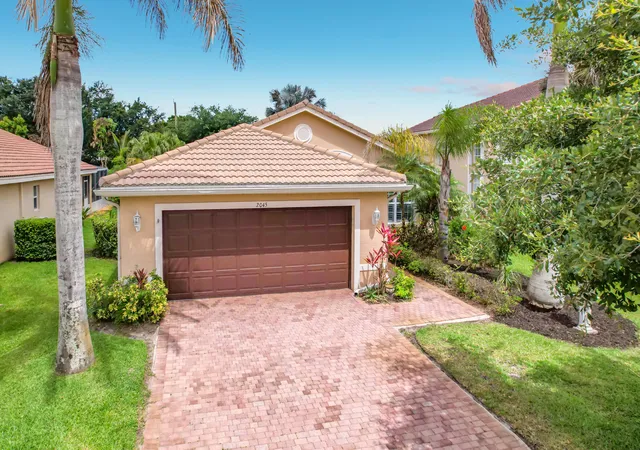 Photo 2 of Single family home for sale at 2045 Grey Falcon Cir Sw, Vero Beach, FL 32962 | MLS# B26029383 | Listing updated on 2026-09-30