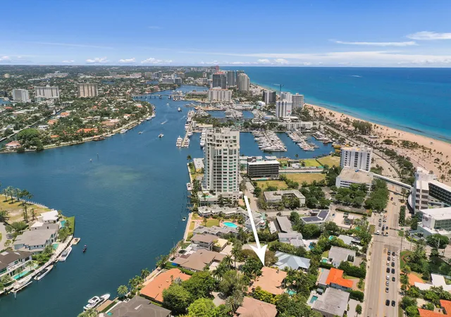 Photo 2 of Mansion for sale at 1212 E Lake Dr, Fort Lauderdale, FL 33316 | MLS# B26029395 | Listing updated on 2026-10-06
