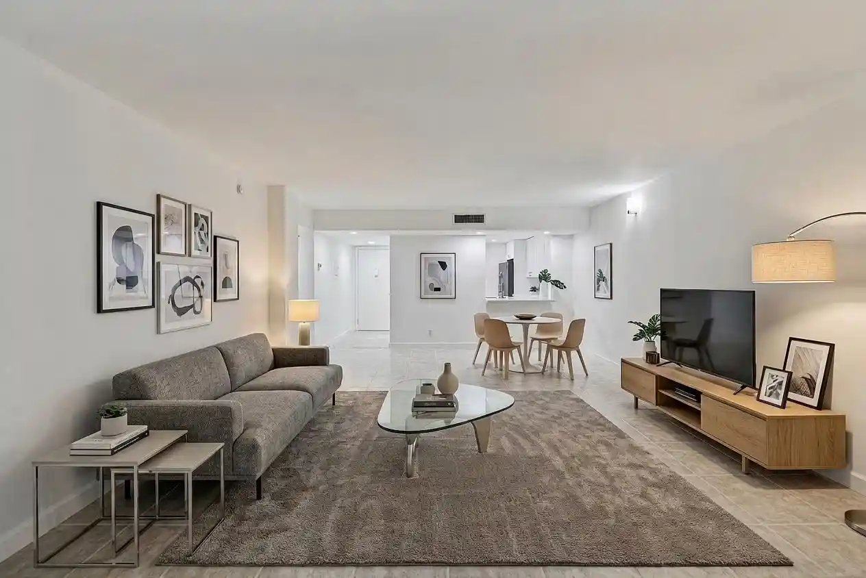 Listing Photo 1 - Condo for sale in 5220 Las Verdes Cir located at 5220 Las Verdes Cir, Delray Beach, FL 33484 - Unit #317